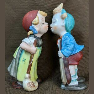 Lipper & Mann Creations Japan Kissing Girl Boy Mop Guitar Figure Figurine